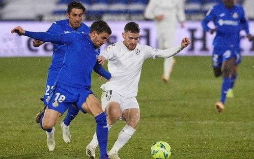 里夫斯的场 里夫斯的场