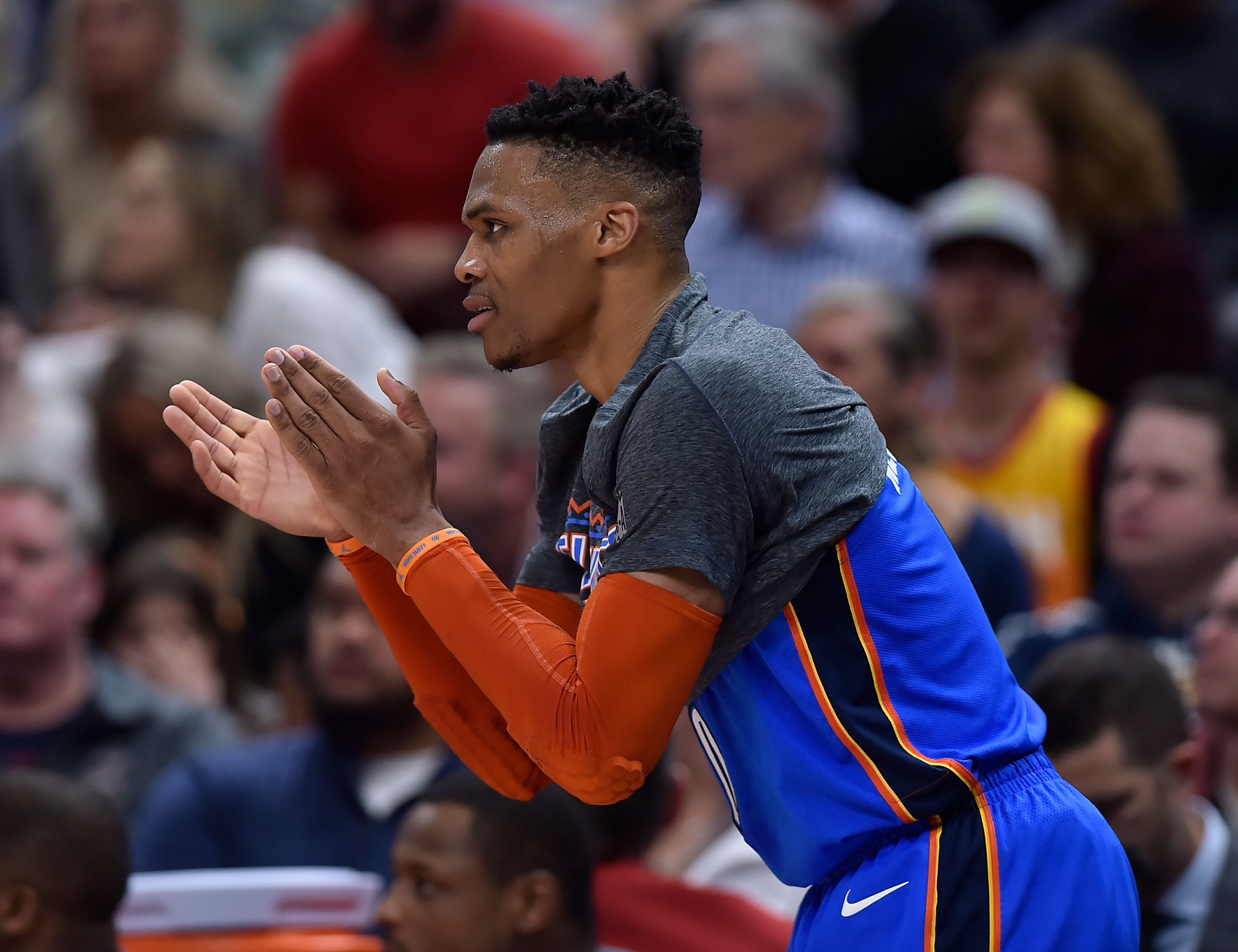 默契的配合 默契的配合