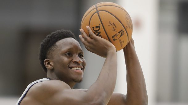 队至冬窗 队至冬窗