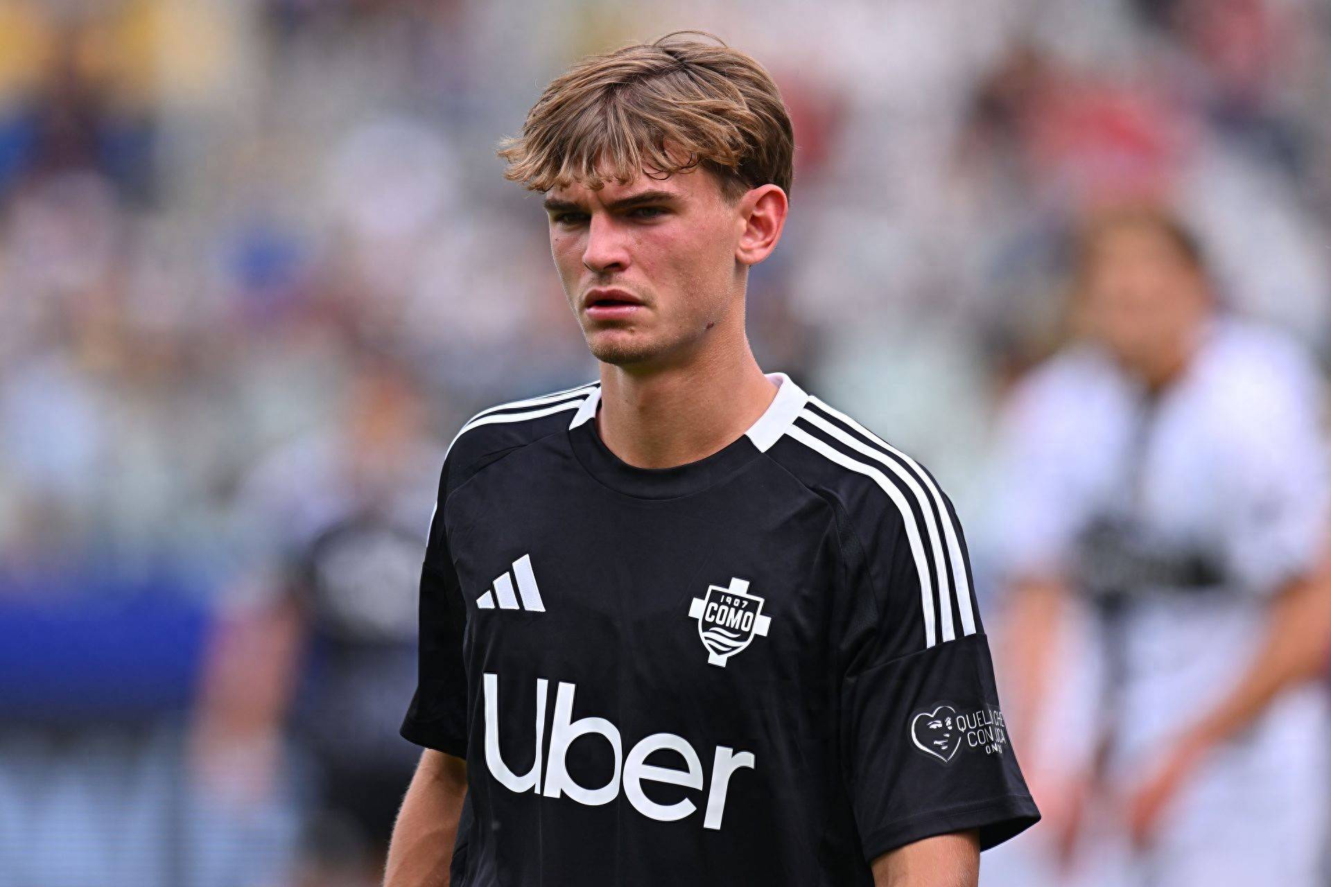 充满话题和 充满话题和