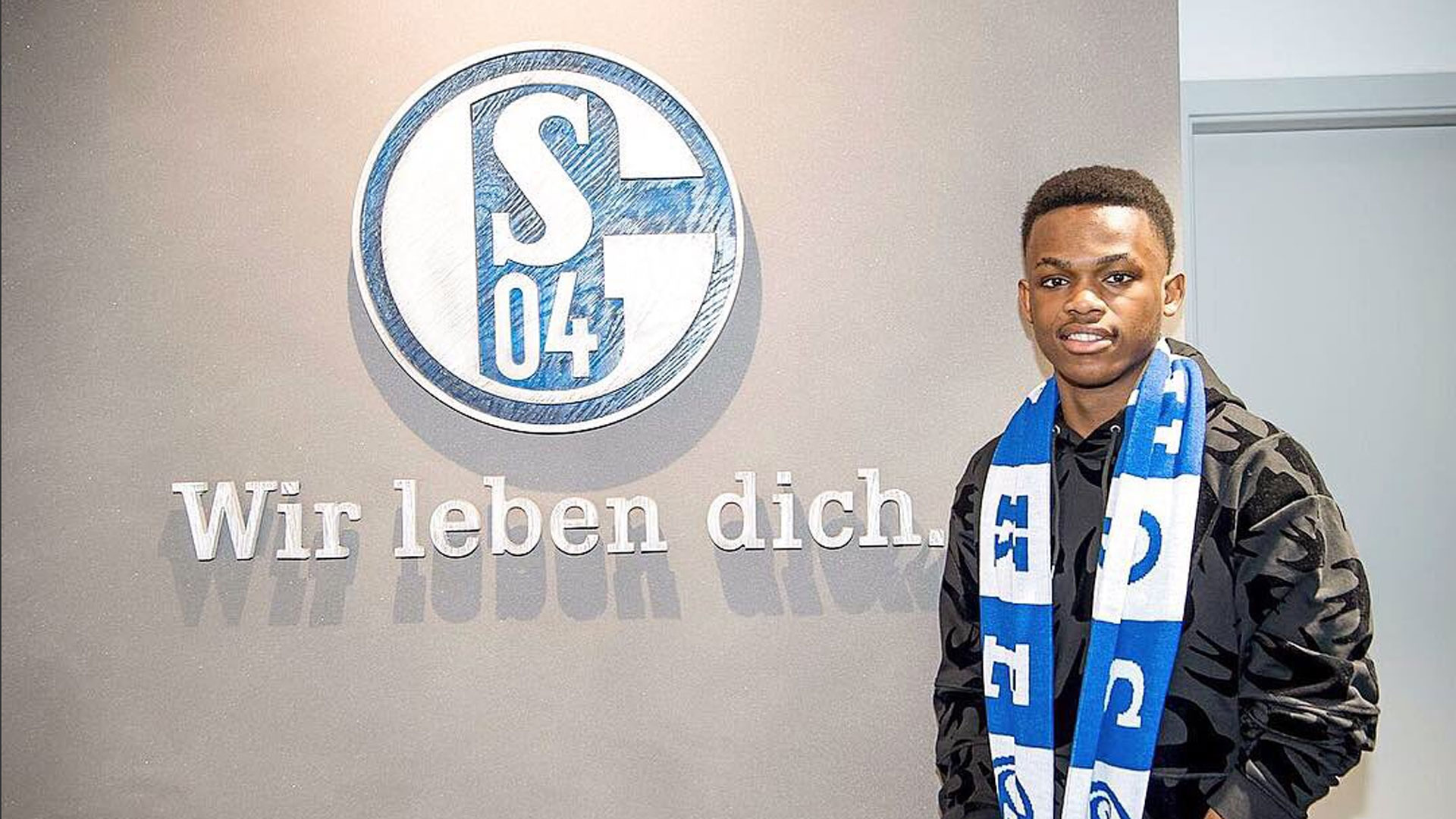 尤其考虑到 尤其考虑到