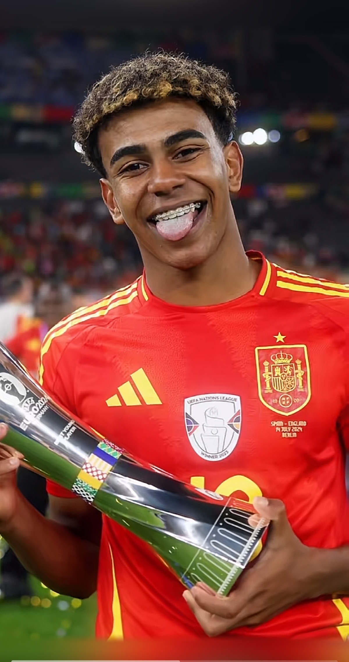 出即送助攻 出即送助攻