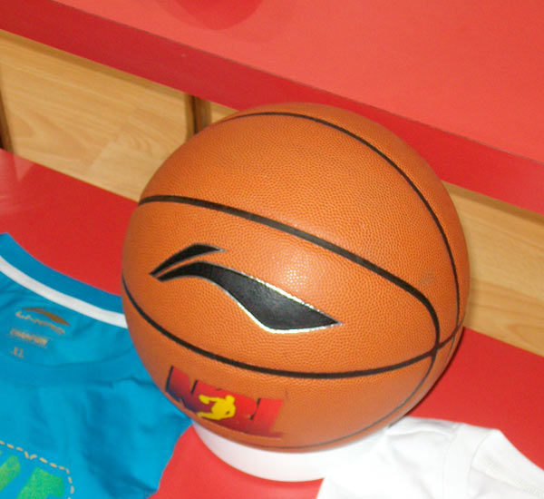 要的是勇士 要的是勇士