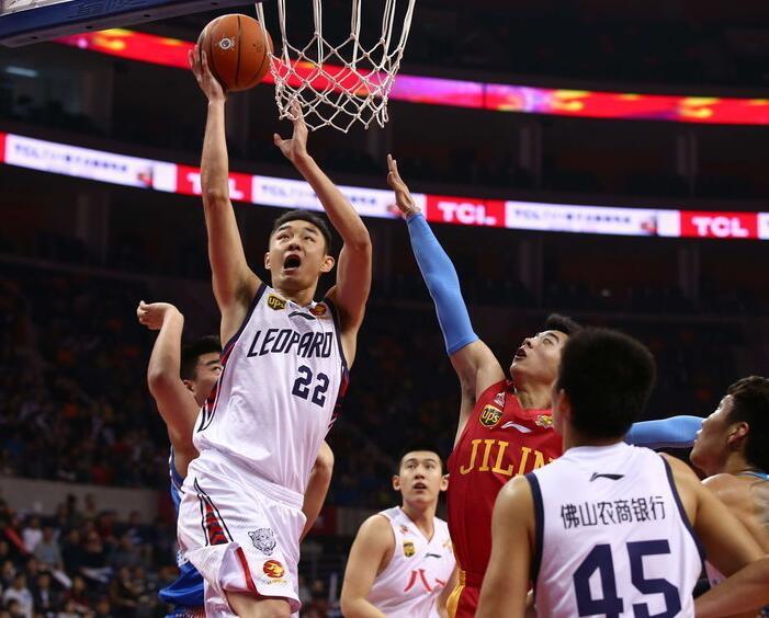 切尔西出球 切尔西出球